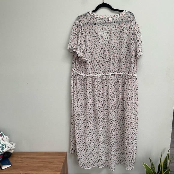 Torrid Sheer Floral Chiffon Split Maxi Tunic Top size 3X - Picture 3 of 8